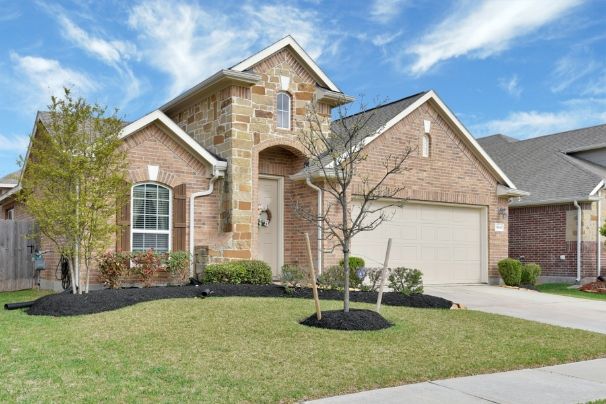 https://LuisFlores.NewConstructionHomesForYou.com